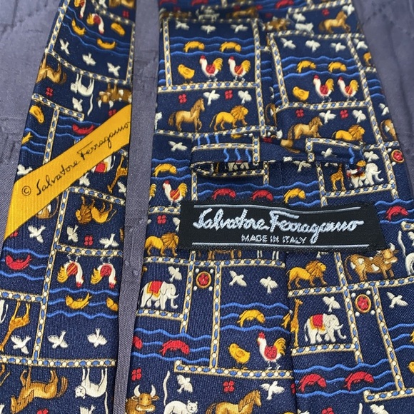 Salvatore Ferragamo tie - Picture 3 of 4